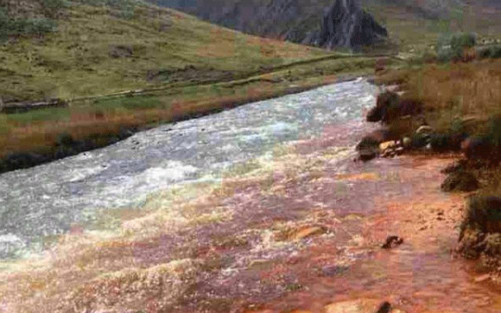 A search is underway for six workers who went missing after a lift cage fell at a Chinese-backed copper mine in Tibet during shaft construction of an open-pit mine drainage system project, forcing production to stop.