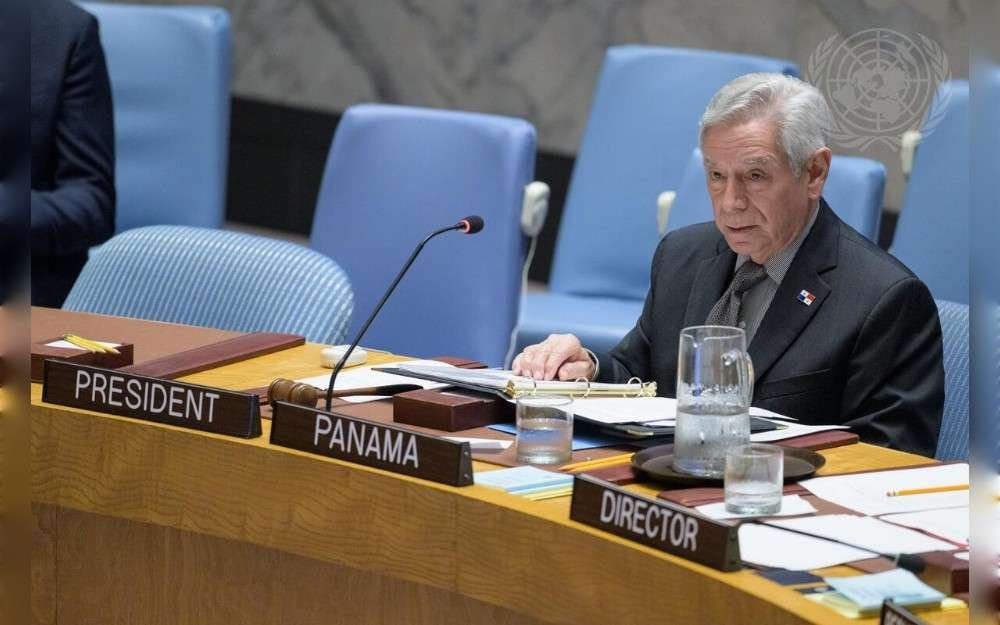 Eloy Alfaro de Alba, Permanent Representative of Panama to the United Nations and President of the United Nations Security Council for the Month of August, chairs the Security Council meeting on the Sudan and South Sudan.
