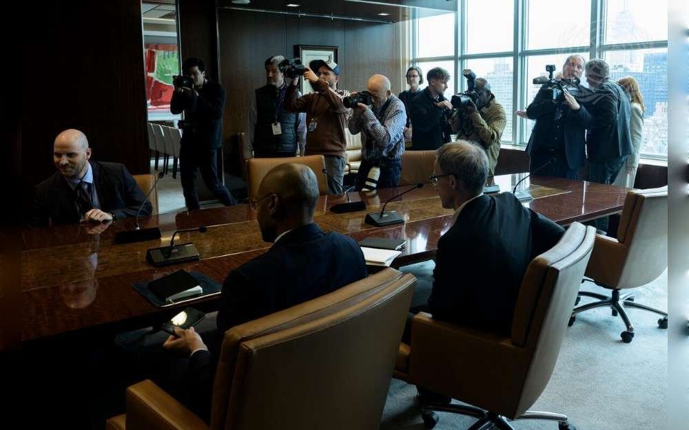 Reporters and photographers attend the meeting between United Nations Secretary-General António Guterres and Johann Wadephul, Federal Minister for Foreign Affairs of the Federal Republic.