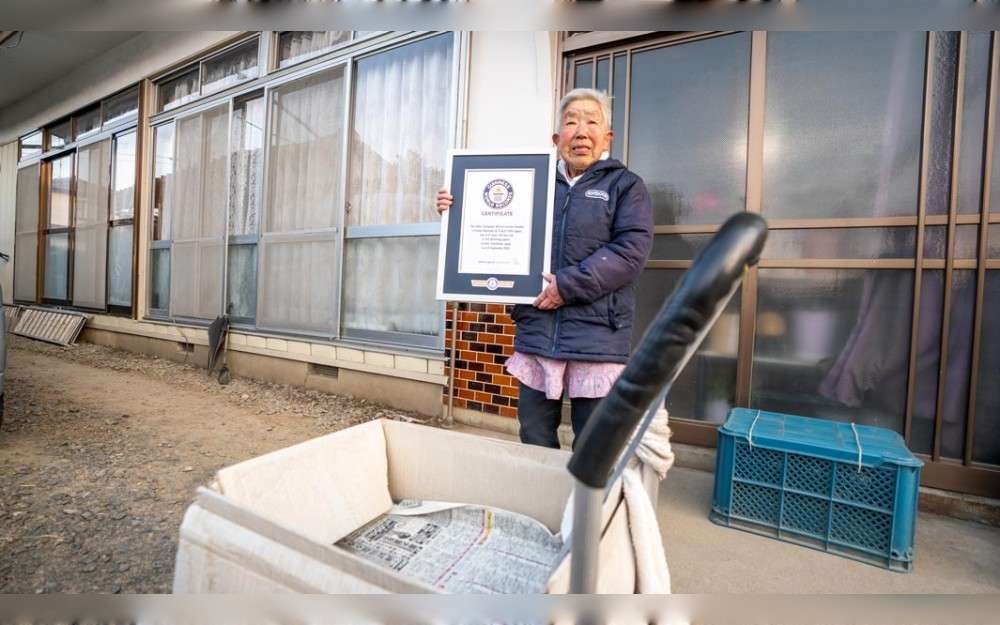 Yoshie Watanabe, who was born on April 6, 1934, into a family of nine, is officially recognized by Guinness World Records as the oldest newspaper delivery person (female).