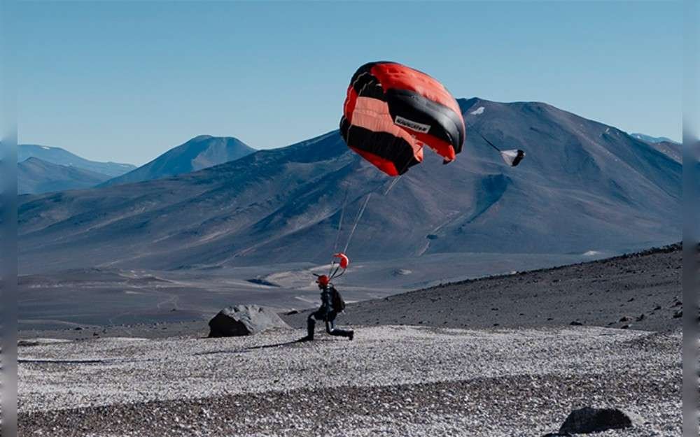 Tanaboworn Sirikunakornkun from Thailand, also known as "Super Toom," claimed a record for the highest altitude landing of a skydive/parachute jump when he landed 5,442 meters (17,854 feet) above sea level on Chile's Ojos del Salado, the highest active volcano in the world. 