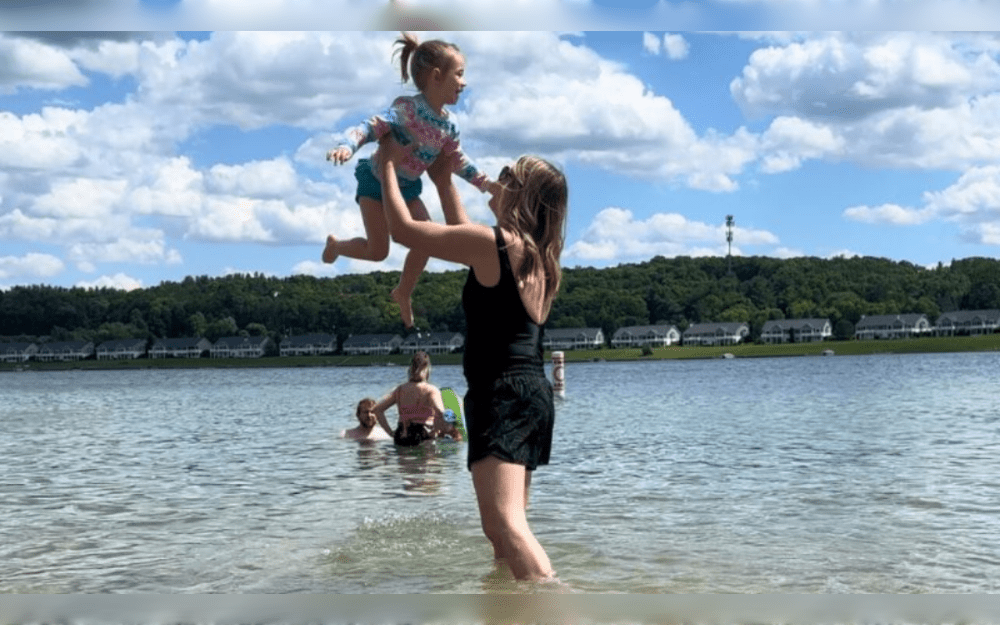 A 2-year-old girl was pulled from the water at Versluis Park, Michigan, United States, on July 5 afternoon, and a bystander helped save her life by performing CPR.