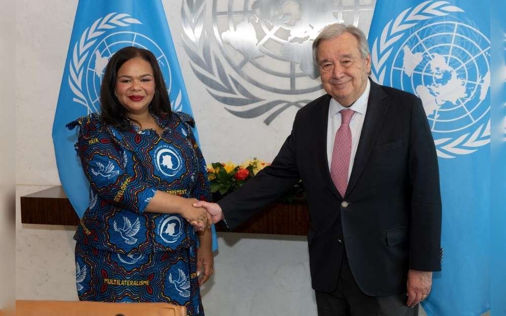 United Nations Secretary-General António Guterres (right) meets with Thérèse Kayikwamba Wagner, Minister for Foreign Affairs, International Cooperation and Francophonie of the Democratic Republic of the Congo.