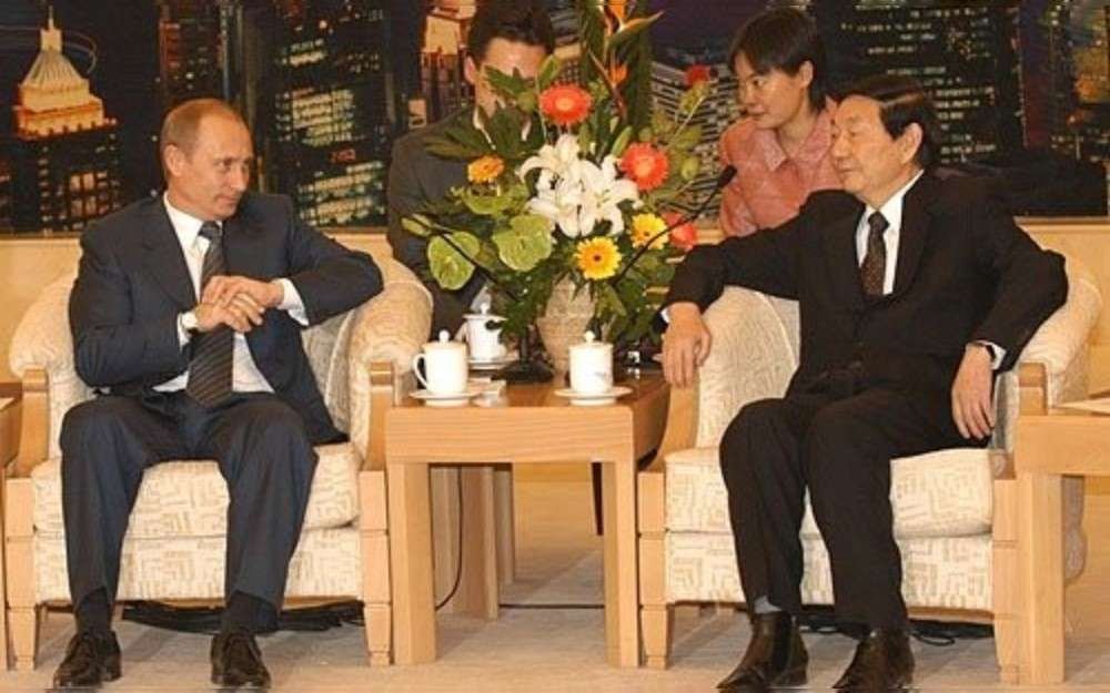 The late former premier of China Zhu Rongji wielded the economic hammer during China’s rapid economic rise in the 1990s and 2000s to increase Beijing’s influence over Tibet, an expert told Radio Free Asia shortly after Zhu’s death on Wednesday.
