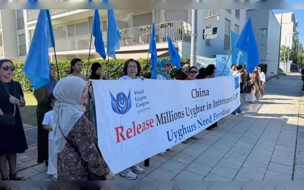 Chinese President Xi Jinping Wednesday arrived in Washington as diasporic minority communities urged U.S. President Donald Trump to press him on human rights and religious freedom during their three-day summit.