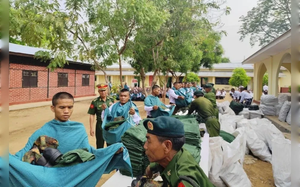 The Myanmar military junta’s recruitment practices are “modern day slavery,” an expert from the volatile Southeast Asian country told Radio Free Asia. An investigation by RFA Burmese shows that for more than two years, thousands of young men in Myanmar have been captured, sold, and conscripted in ways that rights groups say may be crimes against humanity.