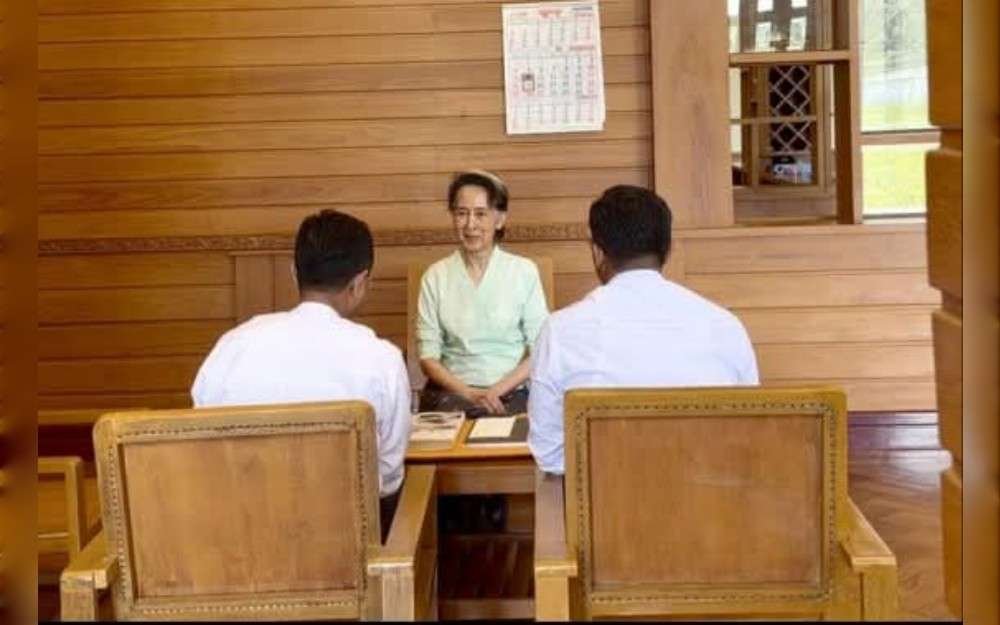 Myanmar’s military-backed government released images of deposed former leader Aung San Suu Kyi receiving items sent by King Charles III of the United Kingdom, a development that brought on renewed calls for the ousted former leader’s release.