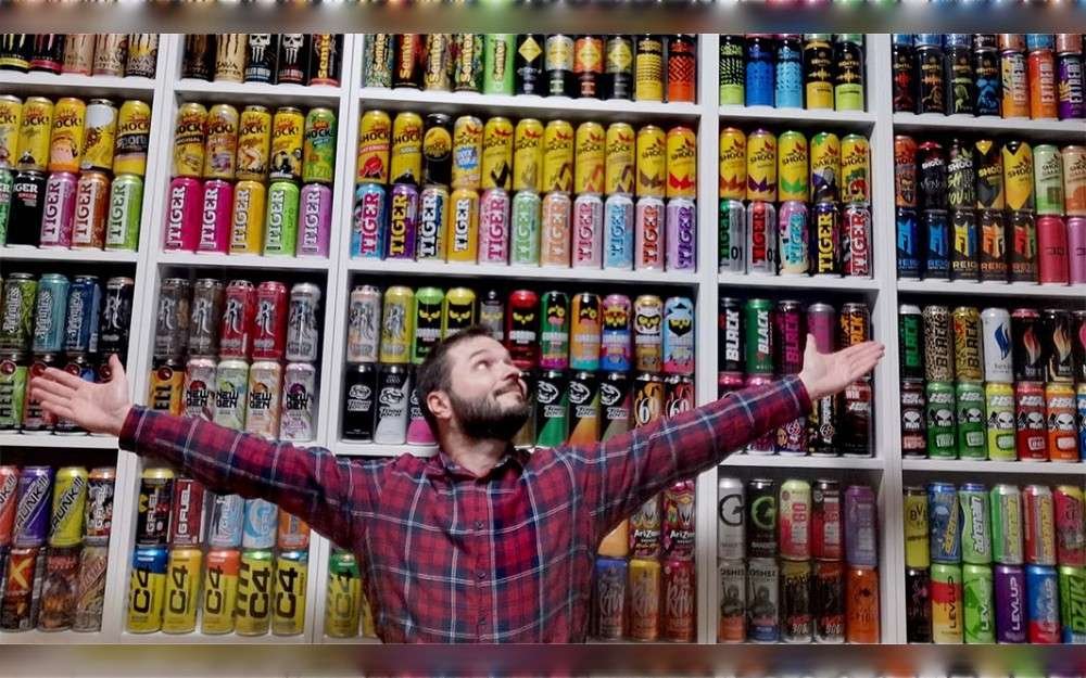 After relocating to Debrecen, Hungary, in 2008, Gergĩ Borbň established the largest collection of energy drink cans.His Guinness World Records title was officially confirmed on April 9. According to him, he had only been living in my dorm for a few days, and it was a sweltering August day.